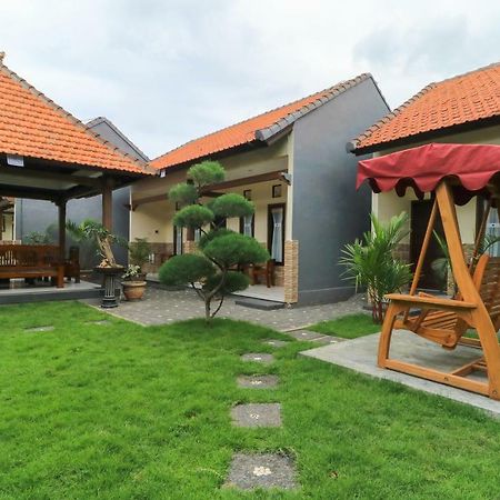 Prasada Guesthouse Canggu  Bagian luar foto