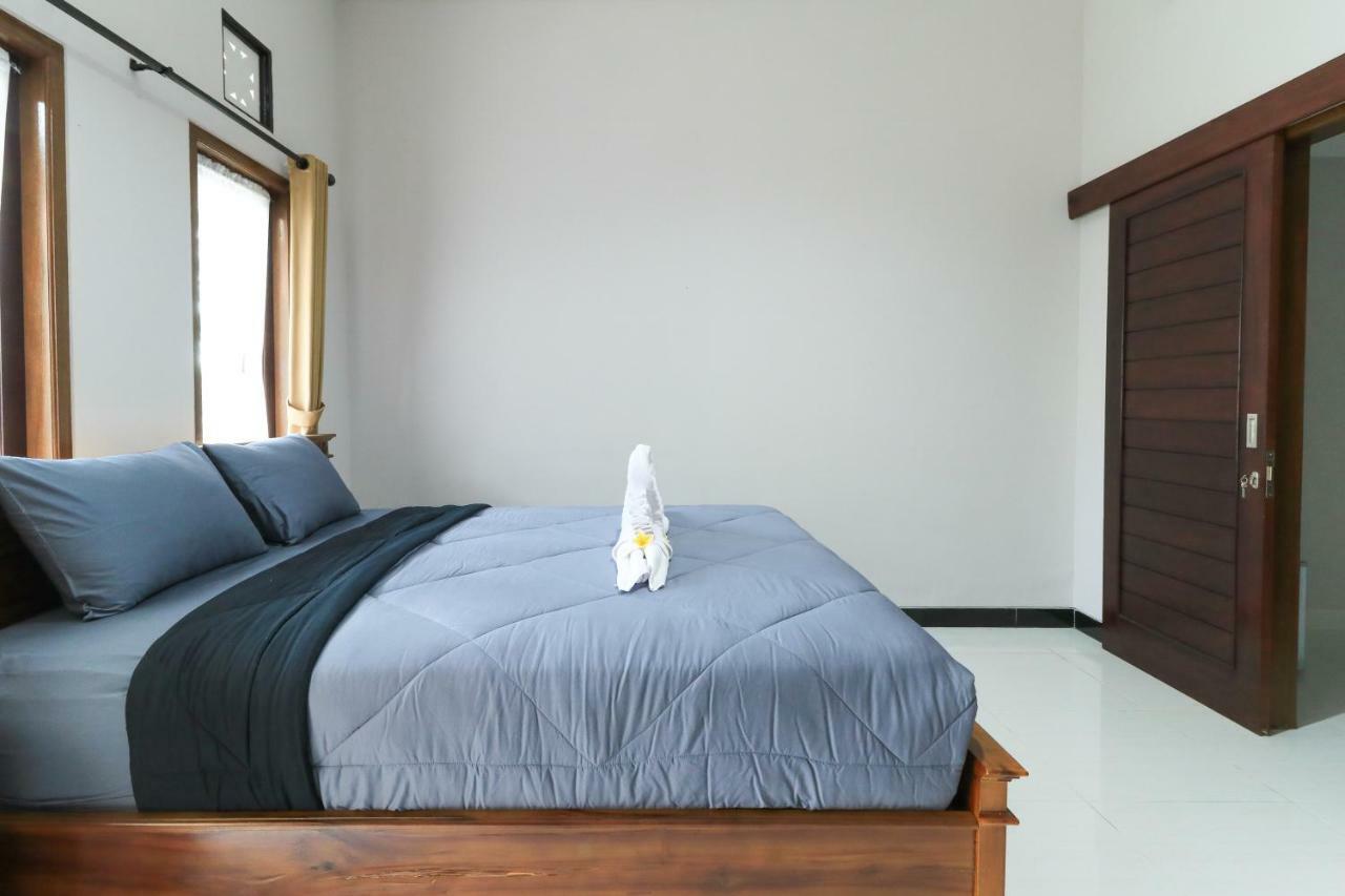 Prasada Guesthouse Canggu  Bagian luar foto